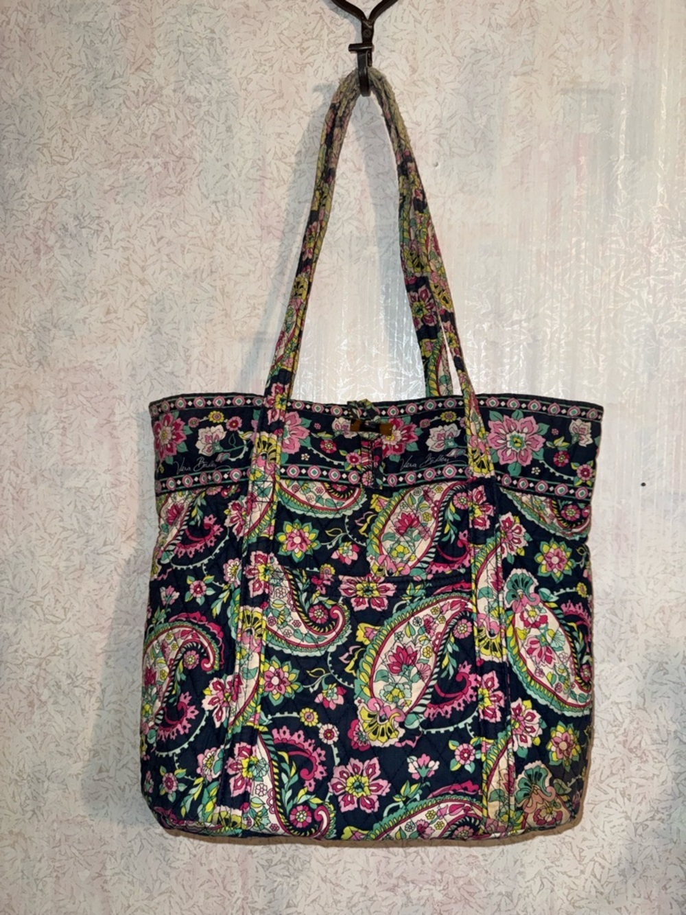 VERA BRADLEY TOGGLE PETAL PAISLEY TRAVEL TOTE BAG PURSE RETIRED